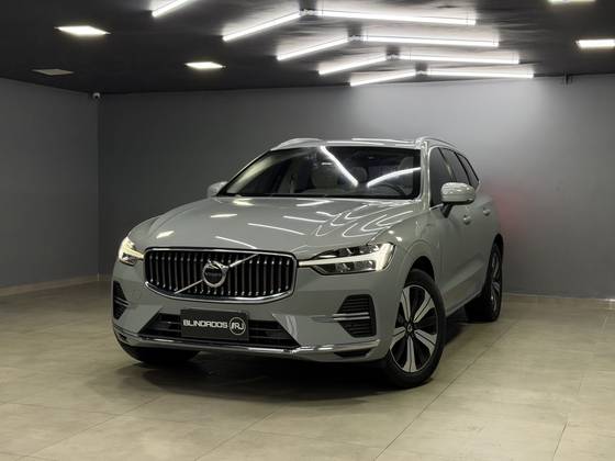 VOLVO XC60 2.0 T8 RECHARGE PLUS AWD GEARTRONIC VOLVO XC60 2.0 T8 RECHARGE PLUS AWD GEARTRONIC